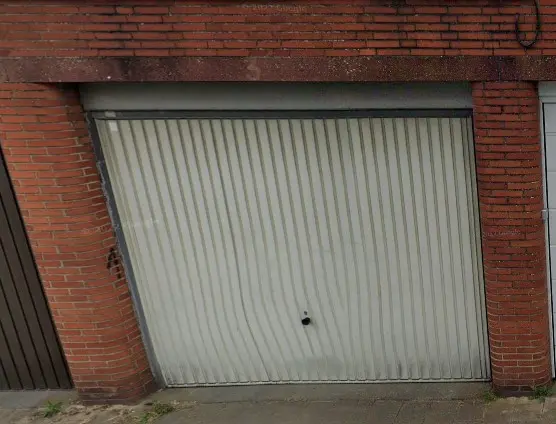 Mouscron - Rue Serpentine - Garage - 15.000€